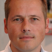 Peter Eckert is cofounder and chief experience officer of projekt202 - Peter-Eckert