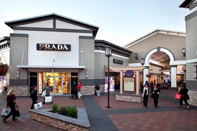Luxury brands must maintain status when opening outlet stores - Luxury Daily - In-store