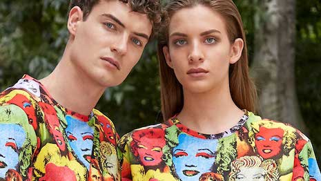 https://www.luxurydaily.com/wp-content/uploads/2017/09/versace.tshirts-pop-art-ss18-465.jpg