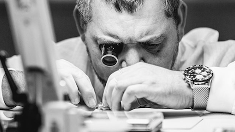 Watchmaker breitling clearance