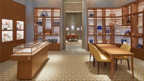 Amsterdam: Louis Vuitton store relocation