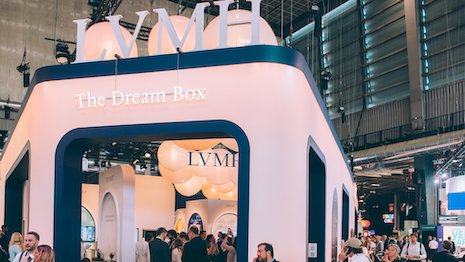 Google and LVMH unveil 'AI partnership' for luxury online shopping